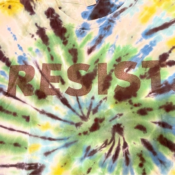 Tie dye RESIST tshirt in spiral with black blue green chartreuse lime XL - Picture 3 of 6